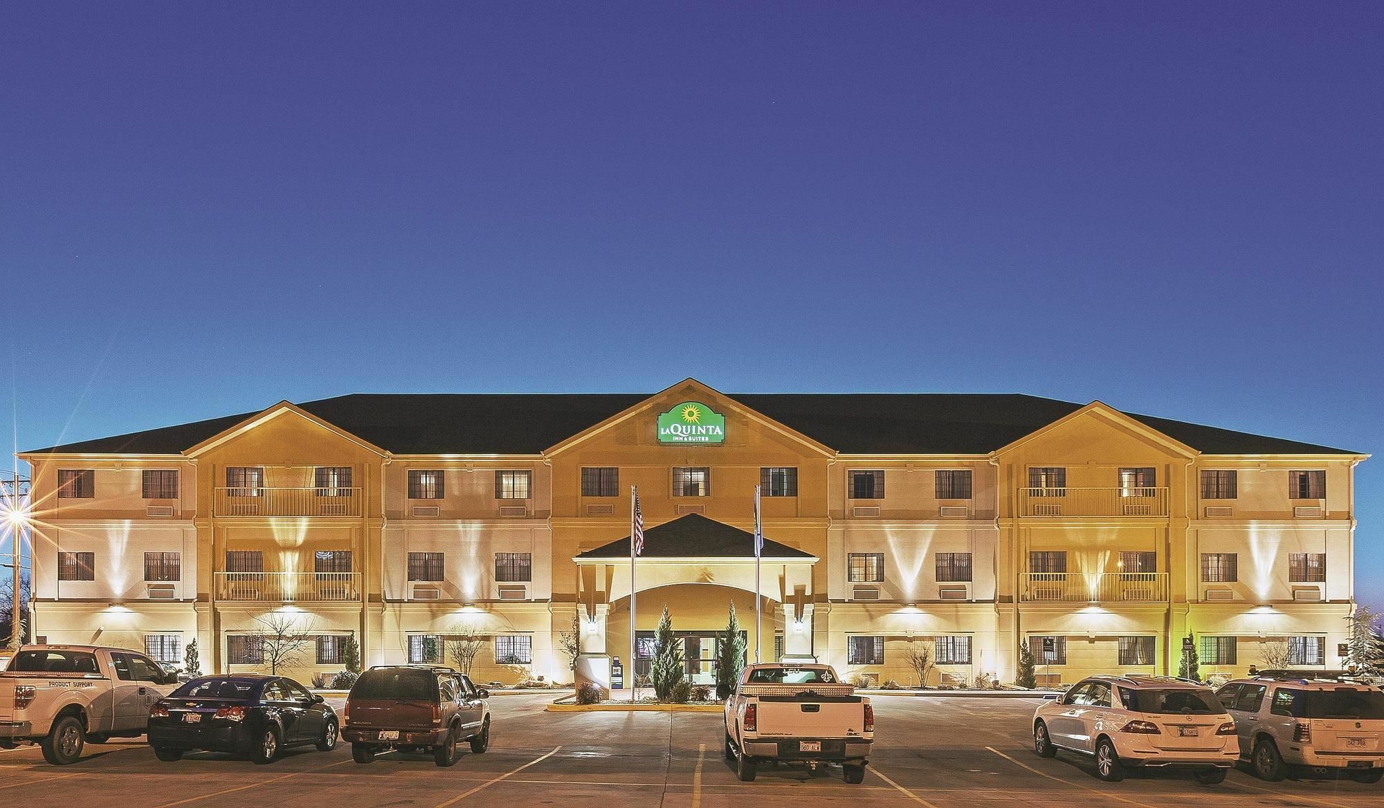 La Quinta By Wyndham Ada Hotel Exterior foto